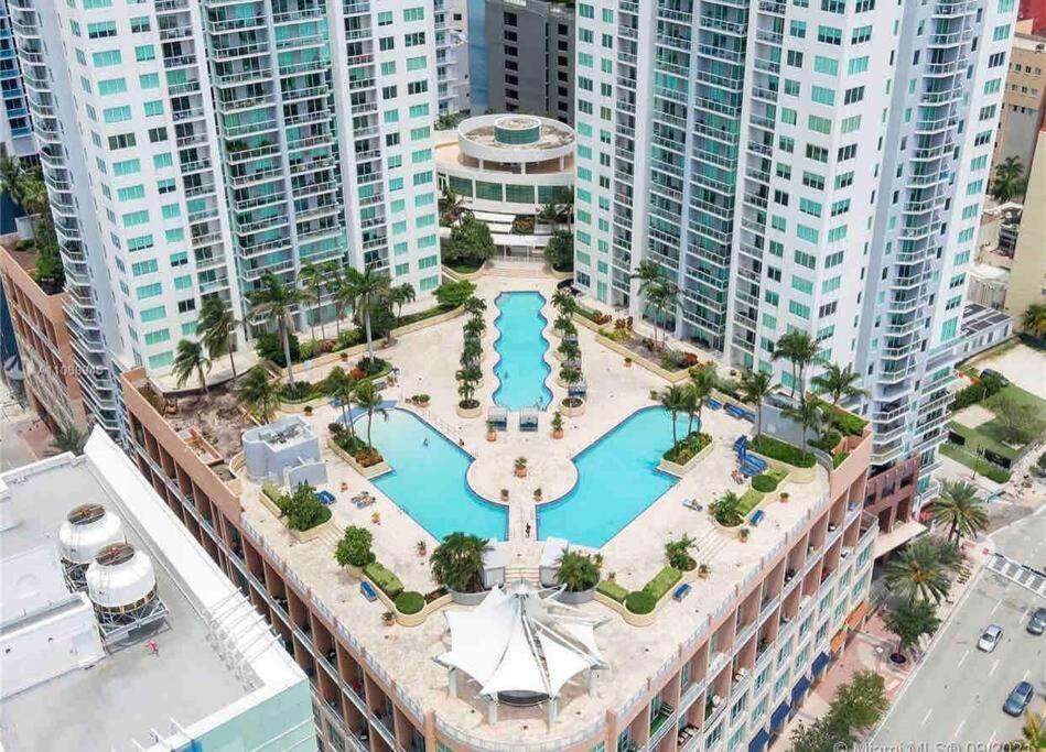 Resort And Luxurious Living In Downtown Miami Eksteriør bilde